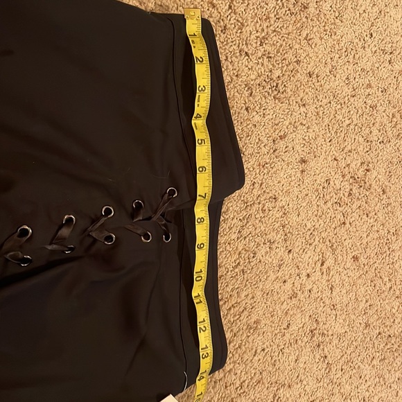 Guess size 26 Stretch Corset Skirt NWT - Picture 7 of 8